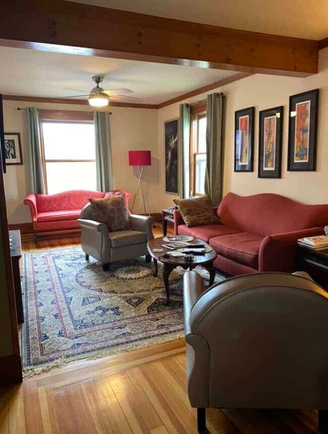 Building Photo - 85 Briggs St