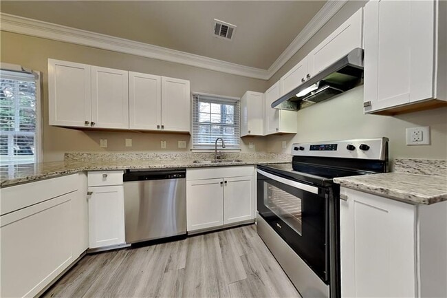 Building Photo - 404 Rams Ct