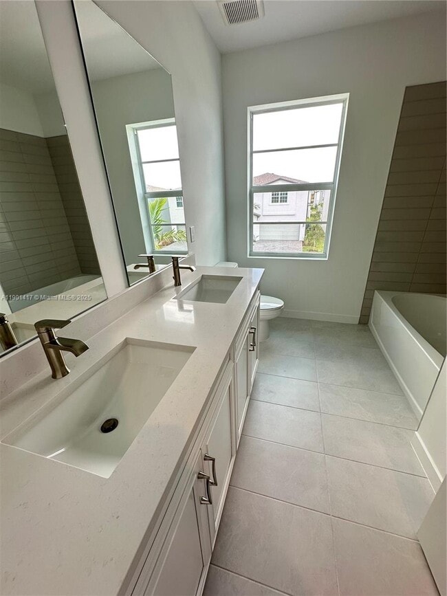 Building Photo - 7262 Lenora Ln