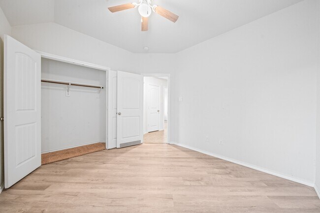 Building Photo - 5742 Pampus Prairie Rd