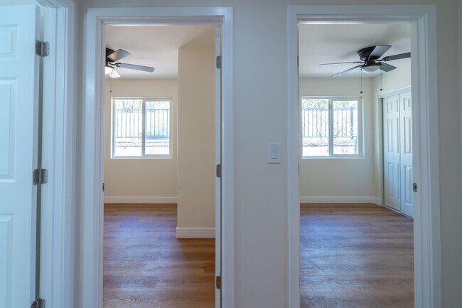 Building Photo - 6406 Shane Pl