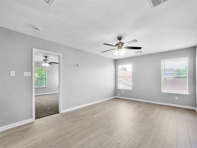 Building Photo - 8134 White Arbor Ct