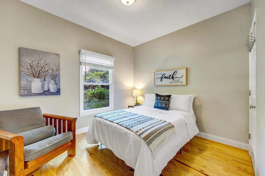 Building Photo - 104B Hillcrest Ave