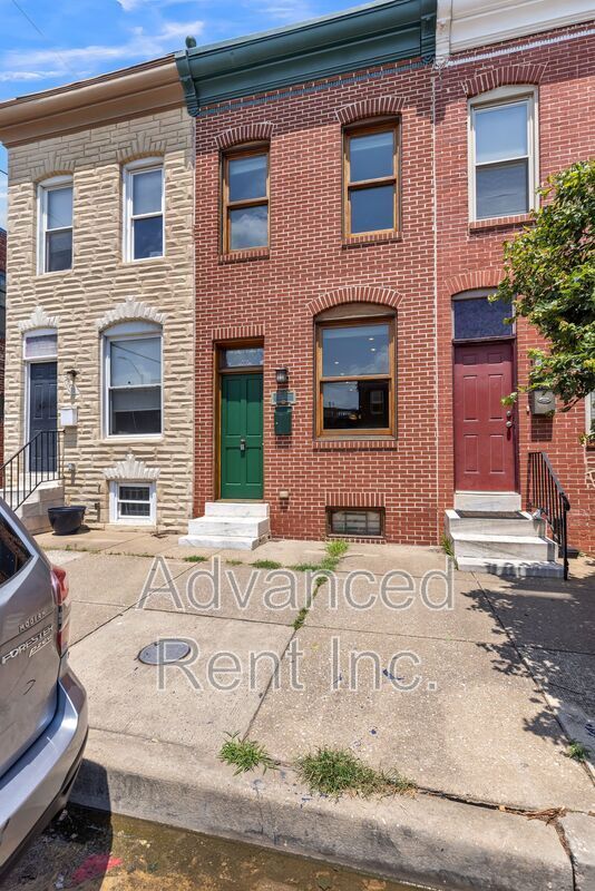 Building Photo - 2802 E Fairmount Ave