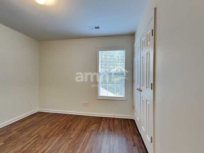 Building Photo - 1860 Francis Mill Ct