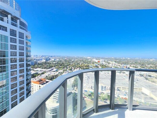 Building Photo - 121 NE 34th St