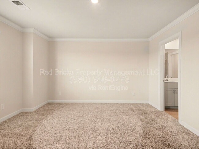 Building Photo - 4426 Millennium Ave