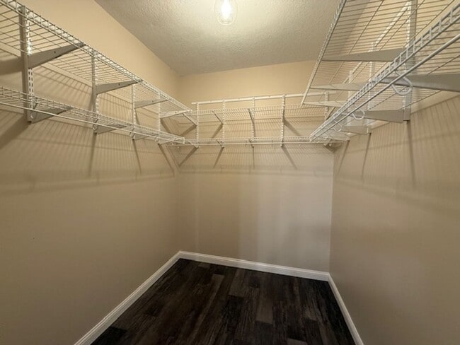 Building Photo - Maroa-Forsyth Ranch For Rent!