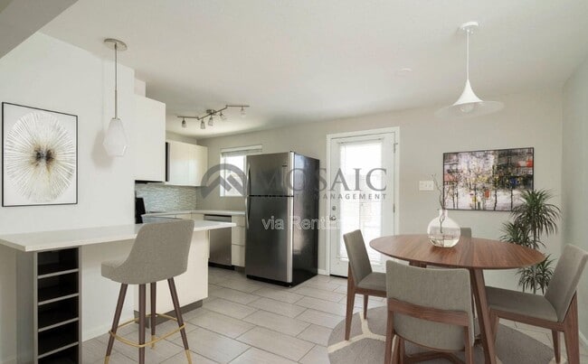 Building Photo - 4351 N 36th Pl