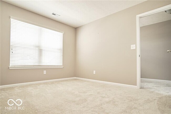 Building Photo - 8709 Rowling Way