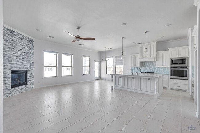 Building Photo - 1813 Wrigley Dr