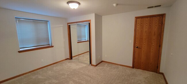 Building Photo - HUGE!  4 Bed Family Home in Mead Available...