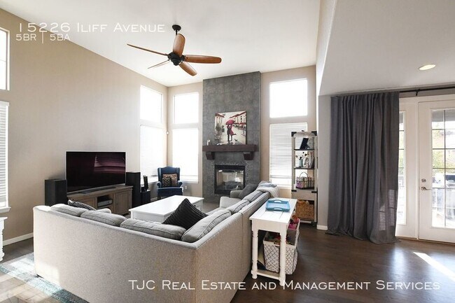 Building Photo - Solterra Home for Rent!