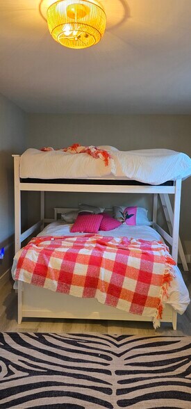 Building Photo - 27105 Center Ave