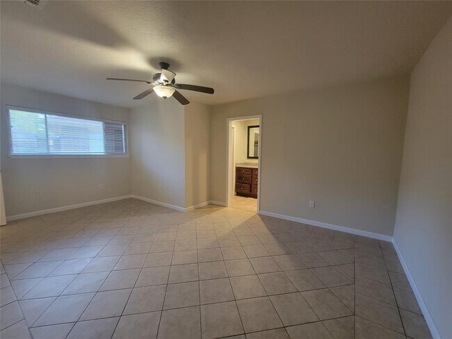 Building Photo - 16022 Blackhawk Blvd