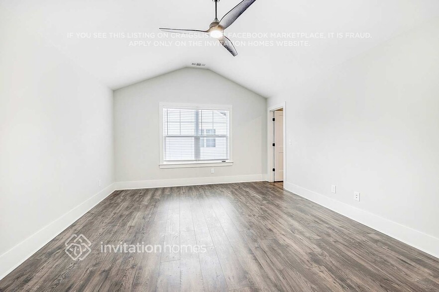 Building Photo - 244 Founders Ln