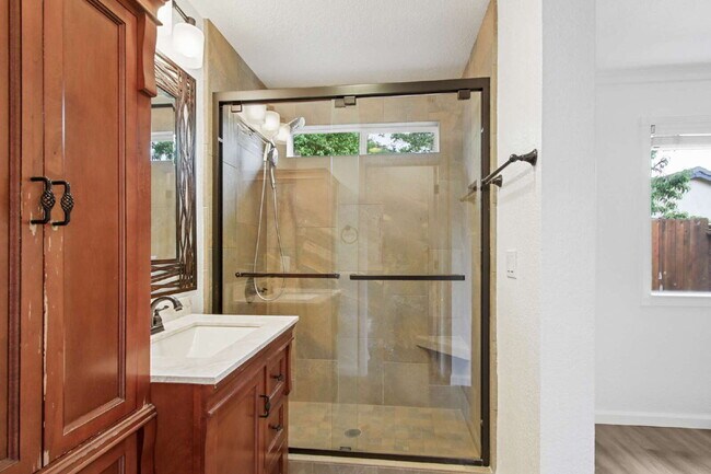 Building Photo - Updated Wildhorse Home | 2 Bed, 2 Bath | Corner Lot | Pets OK | W/D + Landscaping Included