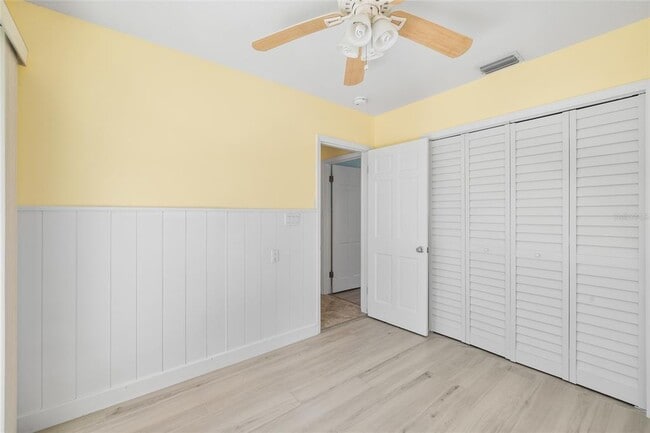 Building Photo - 5541 Bayou Grande Blvd NE