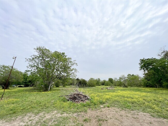 Building Photo - 10125 Needville Fairchilds Rd
