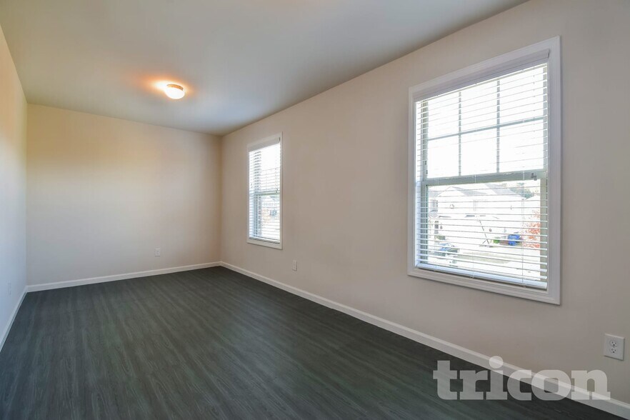 Building Photo - 4015 Evelyn View Ct