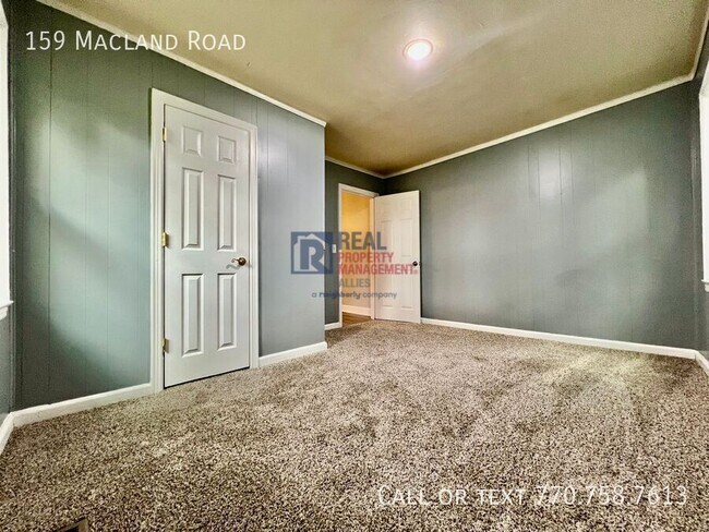 Building Photo - 159 Macland Rd