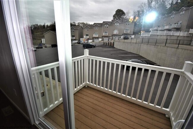 Building Photo - 425 Marlowe Cir