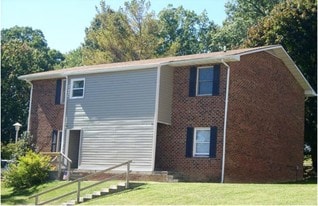 Building Photo - 508 Center St
