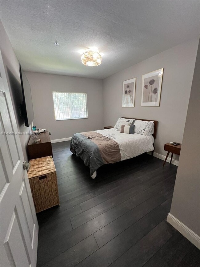 Building Photo - 7340 NW 114th Ave