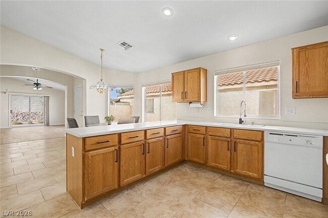 Building Photo - 3385 Wayward Ct