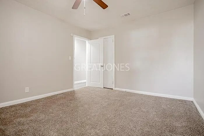 Building Photo - 2425 Avalon Rd