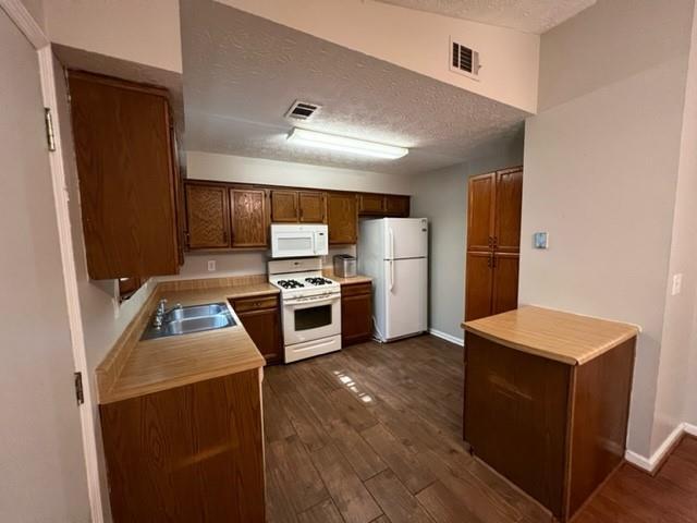 Building Photo - 1136 Samuel Dr