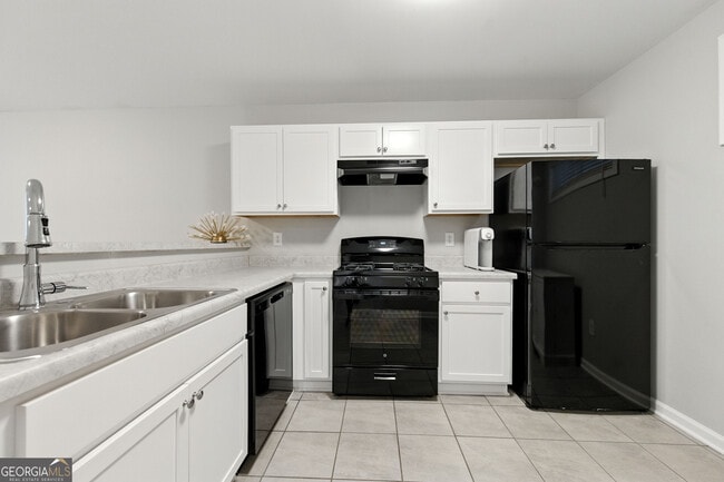 Building Photo - 2017 Oak Park Ln