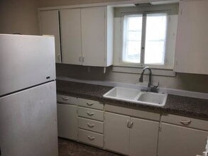 Building Photo - 115 E. 15th