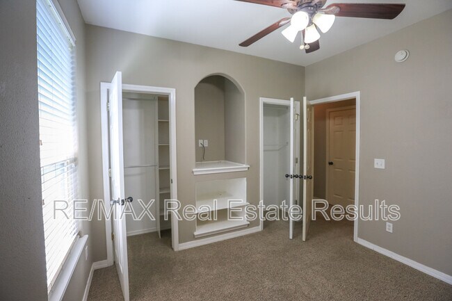 Building Photo - 3104 SW Tunica Ave