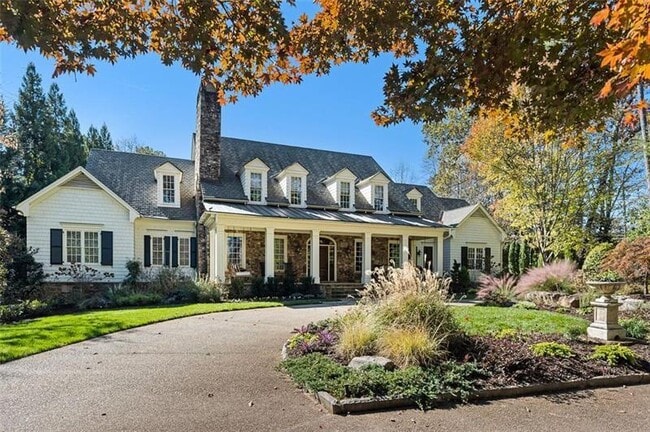 Building Photo - 5000 Long Island Dr