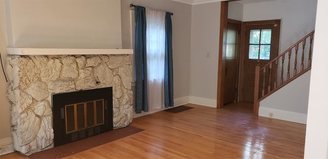 Building Photo - 914 N Chicago Ave