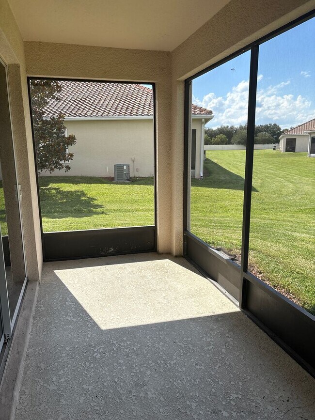 Building Photo - Cypress Reserve - 3 bedroom 2 bath townhouse