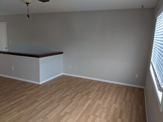 Building Photo - Peaceful cul-de-sac living! Beautiful 4 bedroom-2 bathroom home for rent!