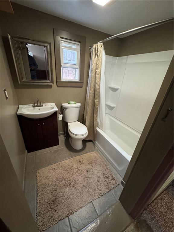 Building Photo - 399 Central St