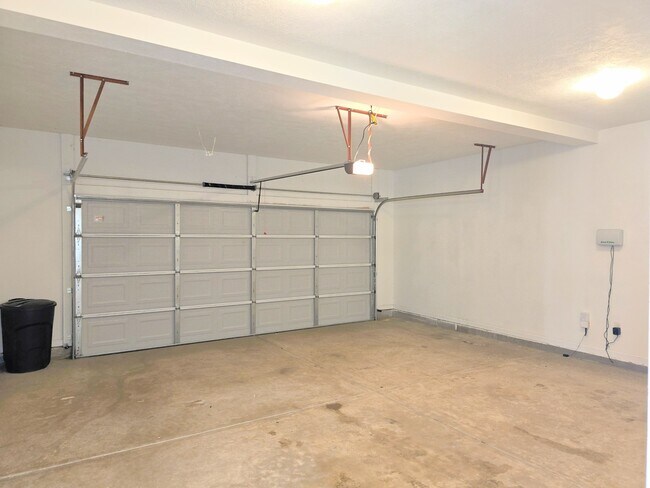 Building Photo - 752 Whitney Pass