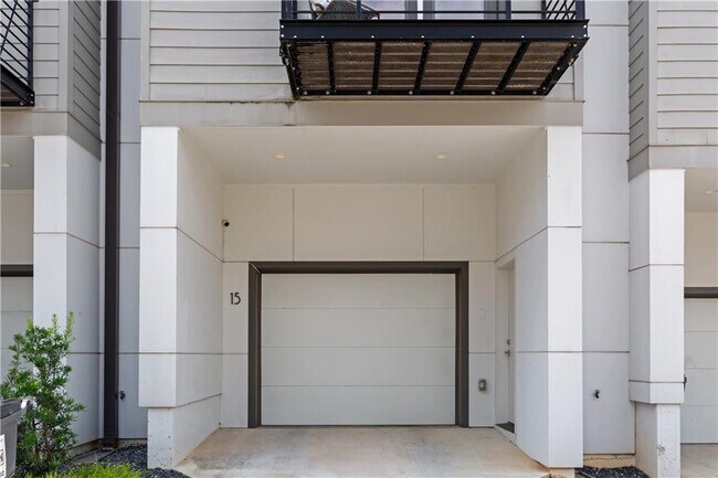 Building Photo - 415 Gartrell St SE