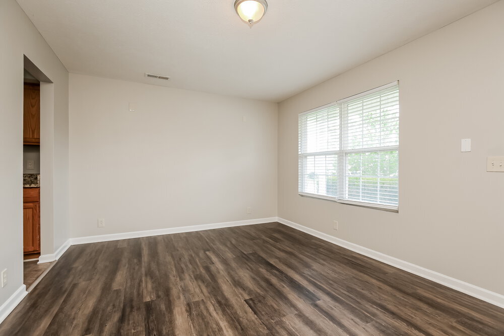 Building Photo - 1440 Westview Dr