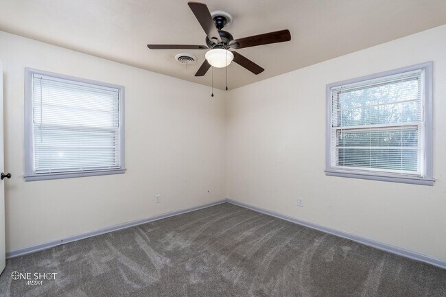 Building Photo - 3181 Sherry Ln