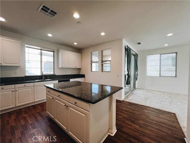 Building Photo - 7554 Botany St