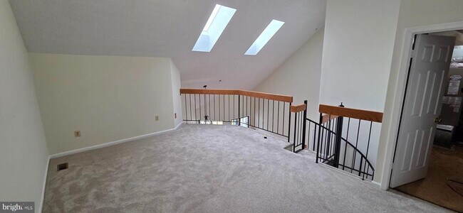 Building Photo - 7005 Birkenhead Pl