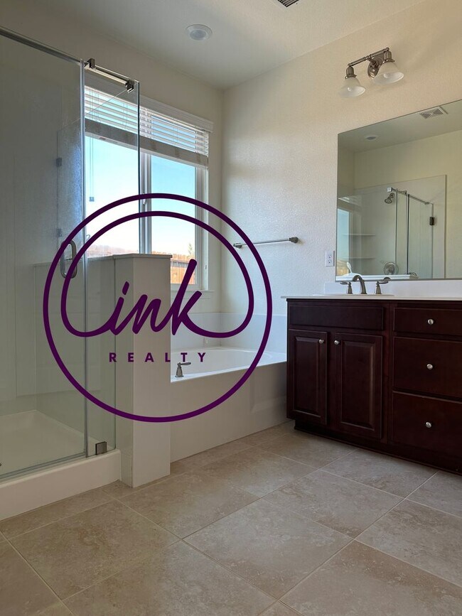 Building Photo - Four Bedroom Single-Family Home