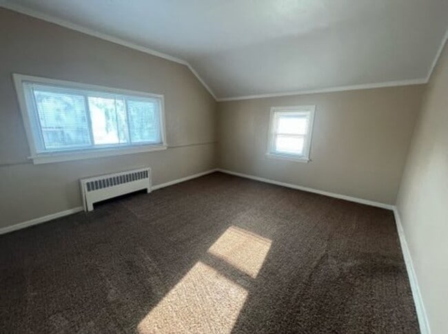 Building Photo - 118 W Creighton Ave