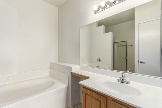 Building Photo - HCVP considered!  SAHARA & SLOAN AREA/ GAT...