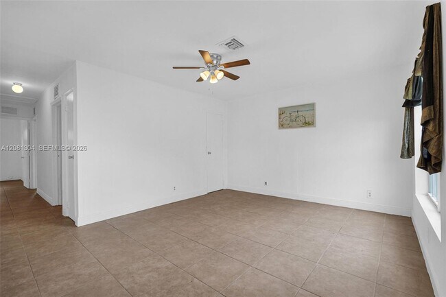 Building Photo - 3541 NW 7th Pl