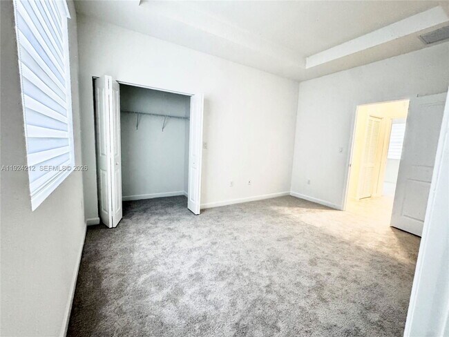 Building Photo - 1116 SW 3rd Terrace